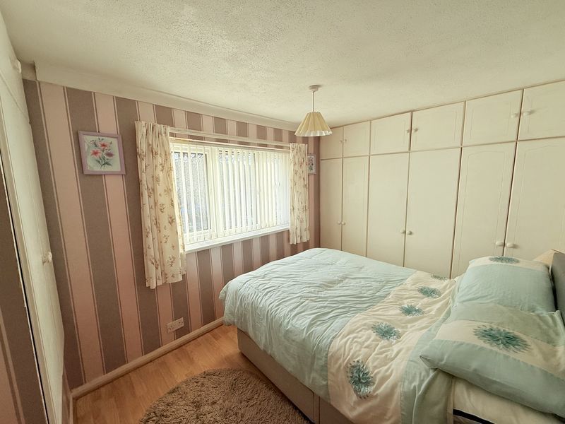 Bedroom- click for photo gallery